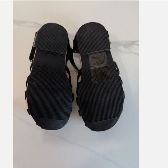 H&M Black Patent Leather Girls Sandals Size 8 Toddler Heart Brand New - Picture 4 of 4